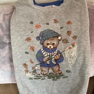 Woman’s Fall theme sweatshirt. SZ LRG.